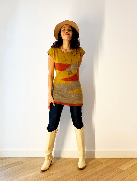 1970s tunic sweater front